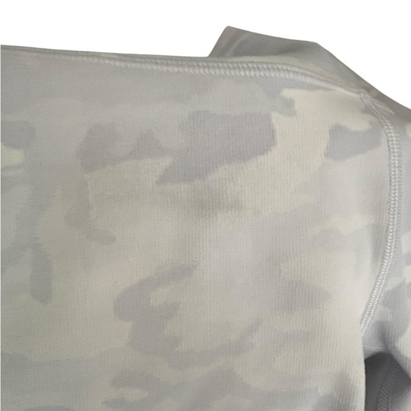 Lululemon Wunder Under Short 10"‎ *Ribbed Camo Jacquard Alpine White Starlight - Picture 15 of 16